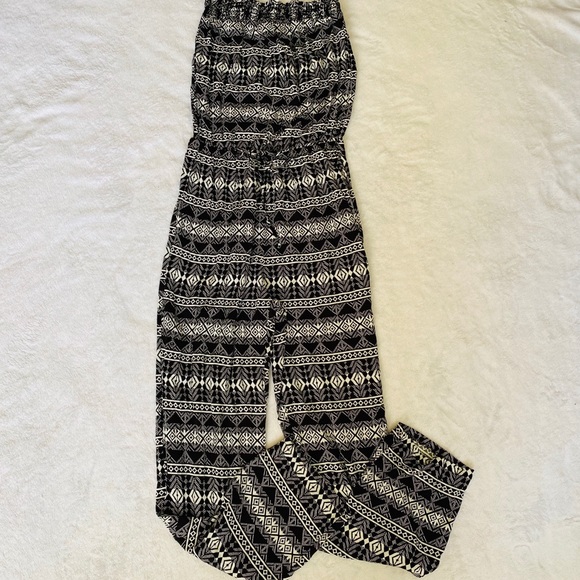 Body Central Pants - Body Central Aztec Strapless Romper